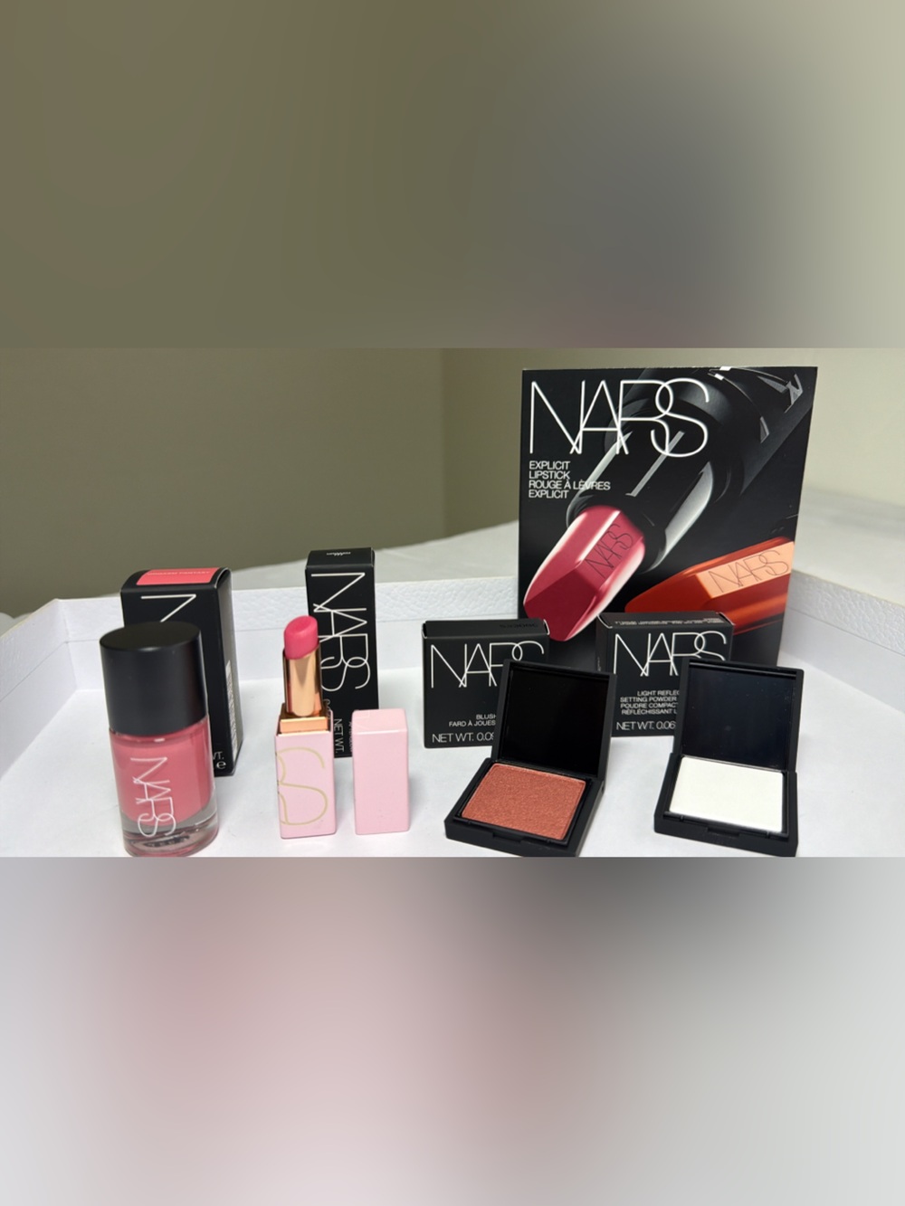 New,unused NARS highlighter,2 blush and  lip balm Orgasm edition MINi SET.